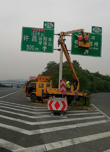 高速交通指示牌廠家、高速標志牌價格、高速路牌廠家首選鄭州億路通標牌廠